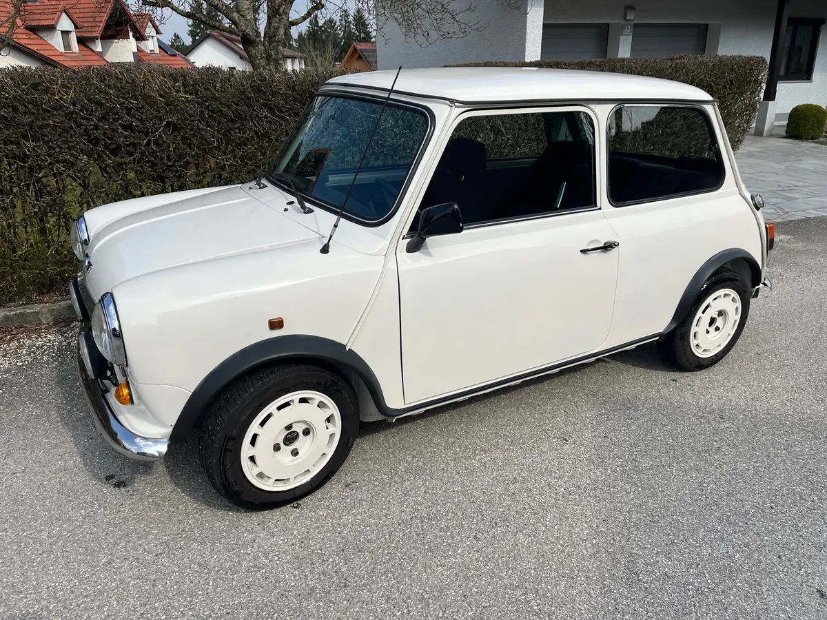 Austin Austin Mini 1000 Mayfair 1985 photo 3