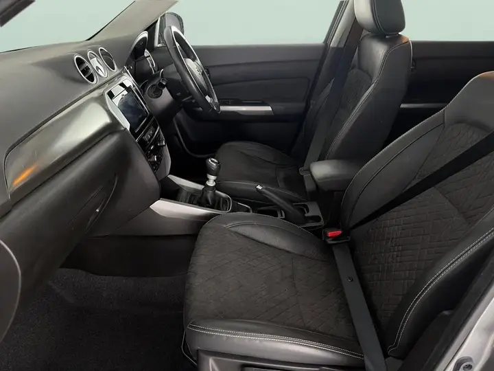 Suzuki Vitara 2021 photo 4