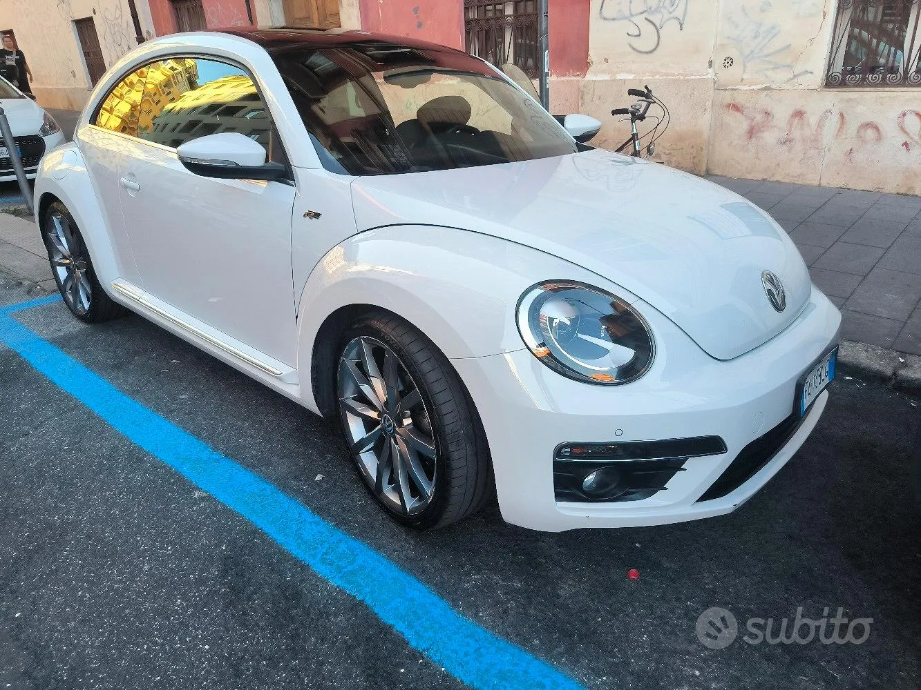 Volkswagen Beetle 2015 photo 3