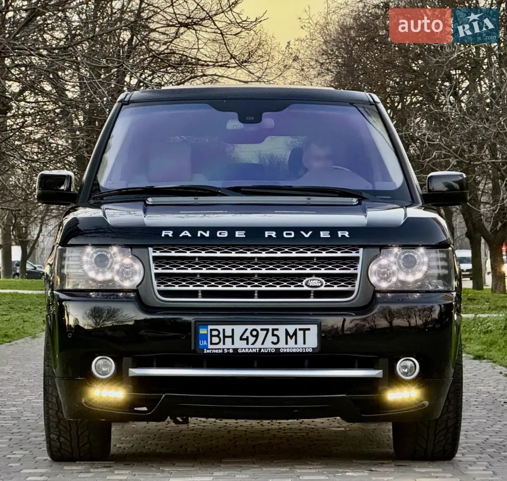 Land Rover Range Rover 2011 photo 2