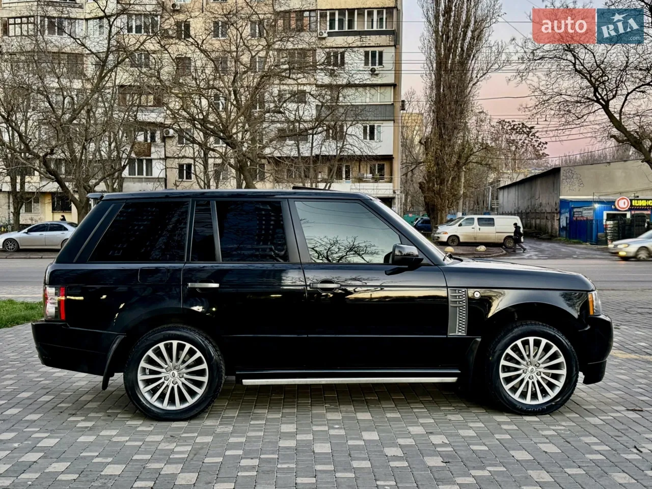 Land Rover Range Rover 2011 photo 5