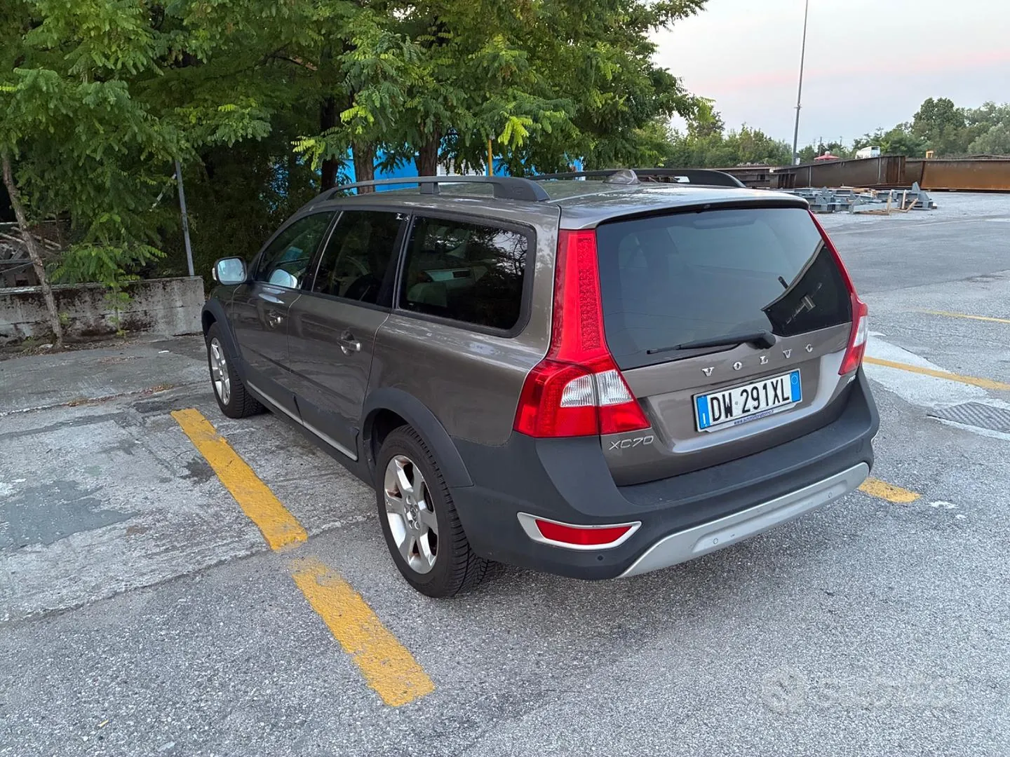 Volvo Xc70 2009 photo 2