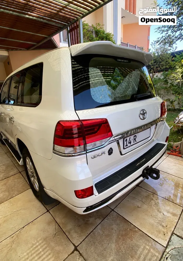 Toyota Land Cruiser 2016 photo 2