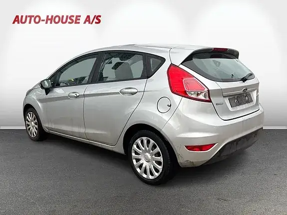 Ford Fiesta 2014 photo 3