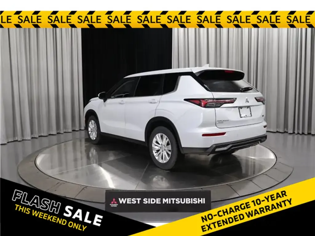 Mitsubishi Outlander 2026 photo 4