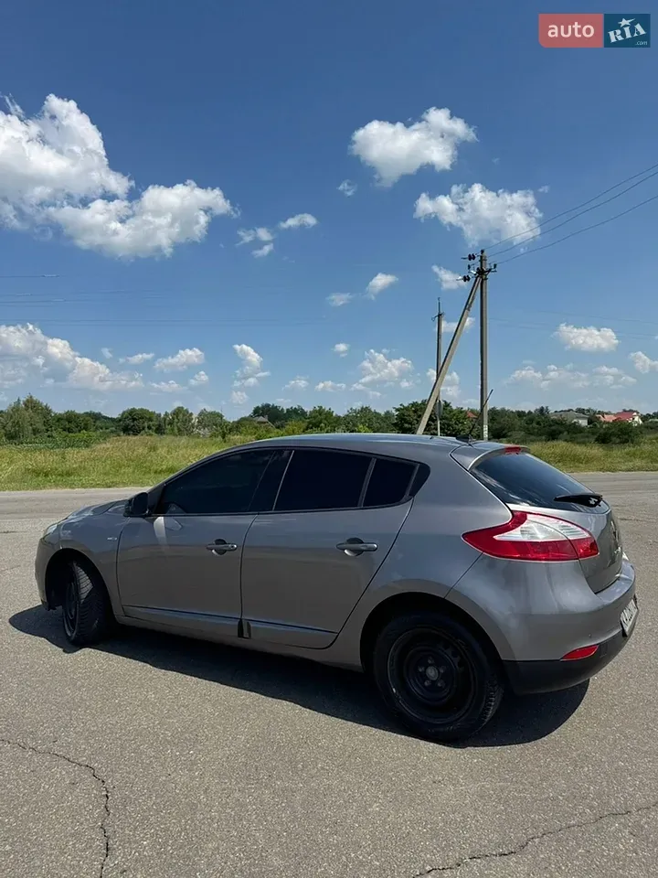 Renault Megane 2013 photo 4