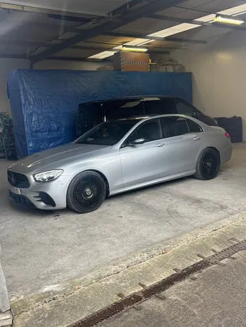 Mercedes-Benz E200D
