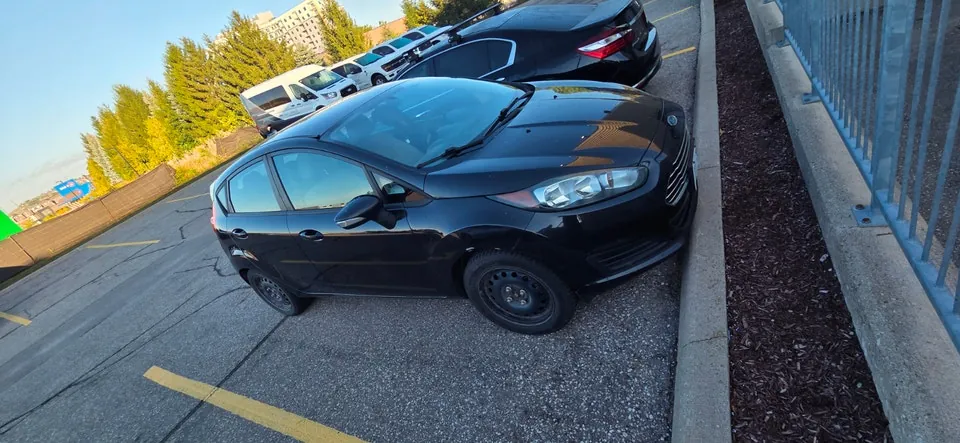 Ford Fiesta 2014 photo 2