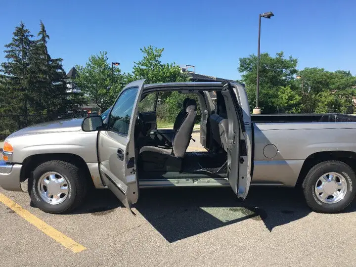 GMC Sierra 1500 2003 photo 2