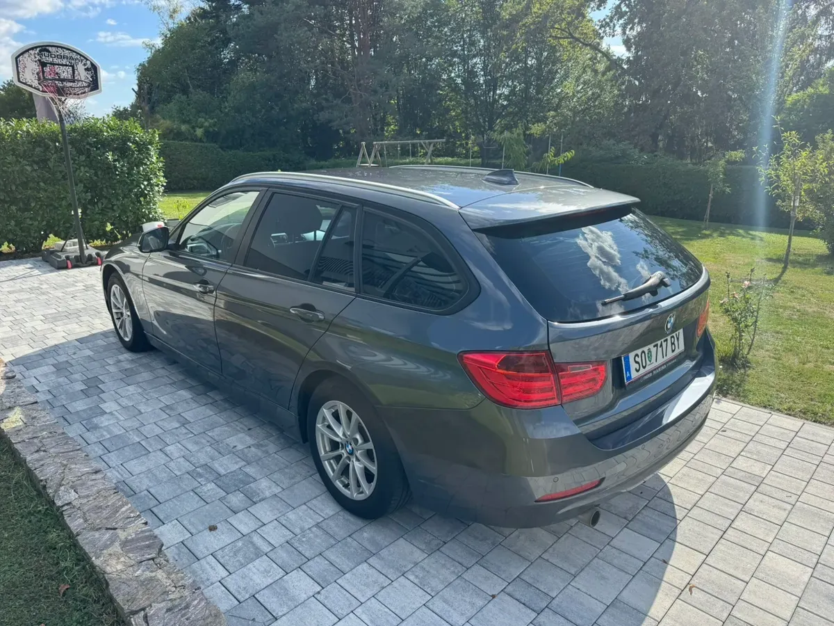 BMW 3 Series 2013 photo 2