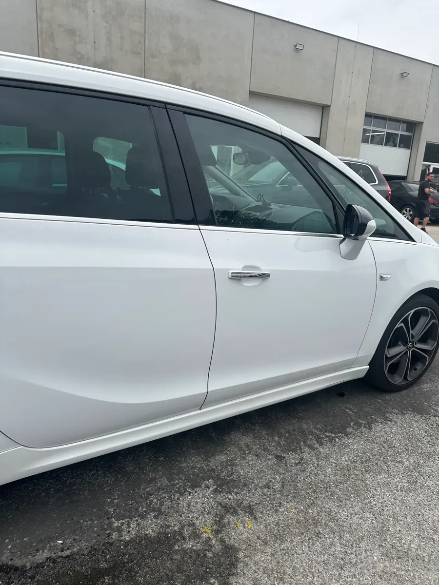 Opel Zafira 2012 photo 3