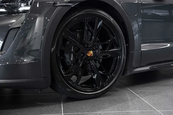 Porsche Taycan 2023 photo 3