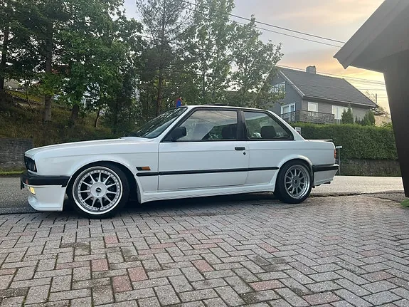 BMW 325I 1987 photo 5