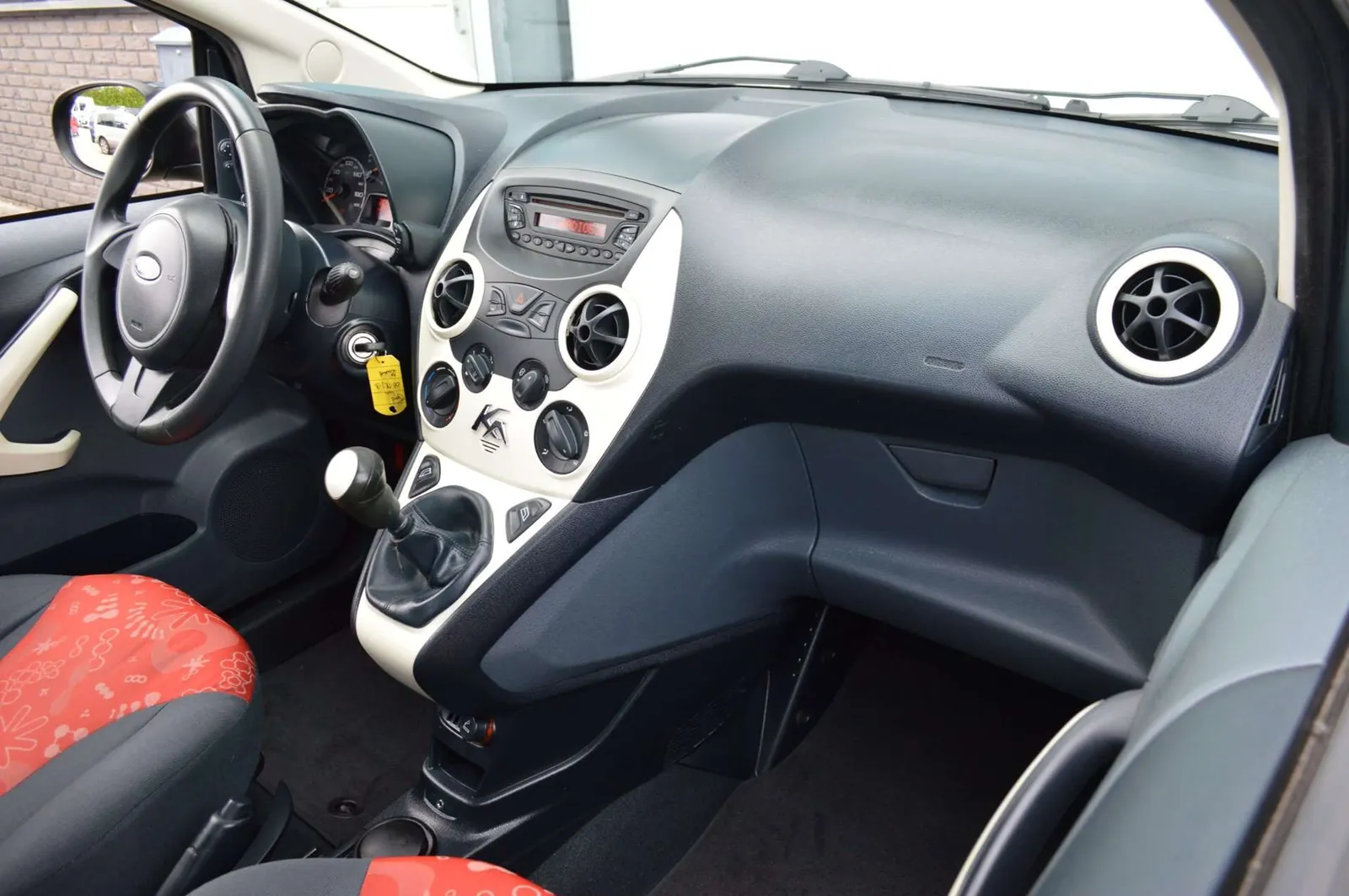 Ford Ka 2010 photo 5