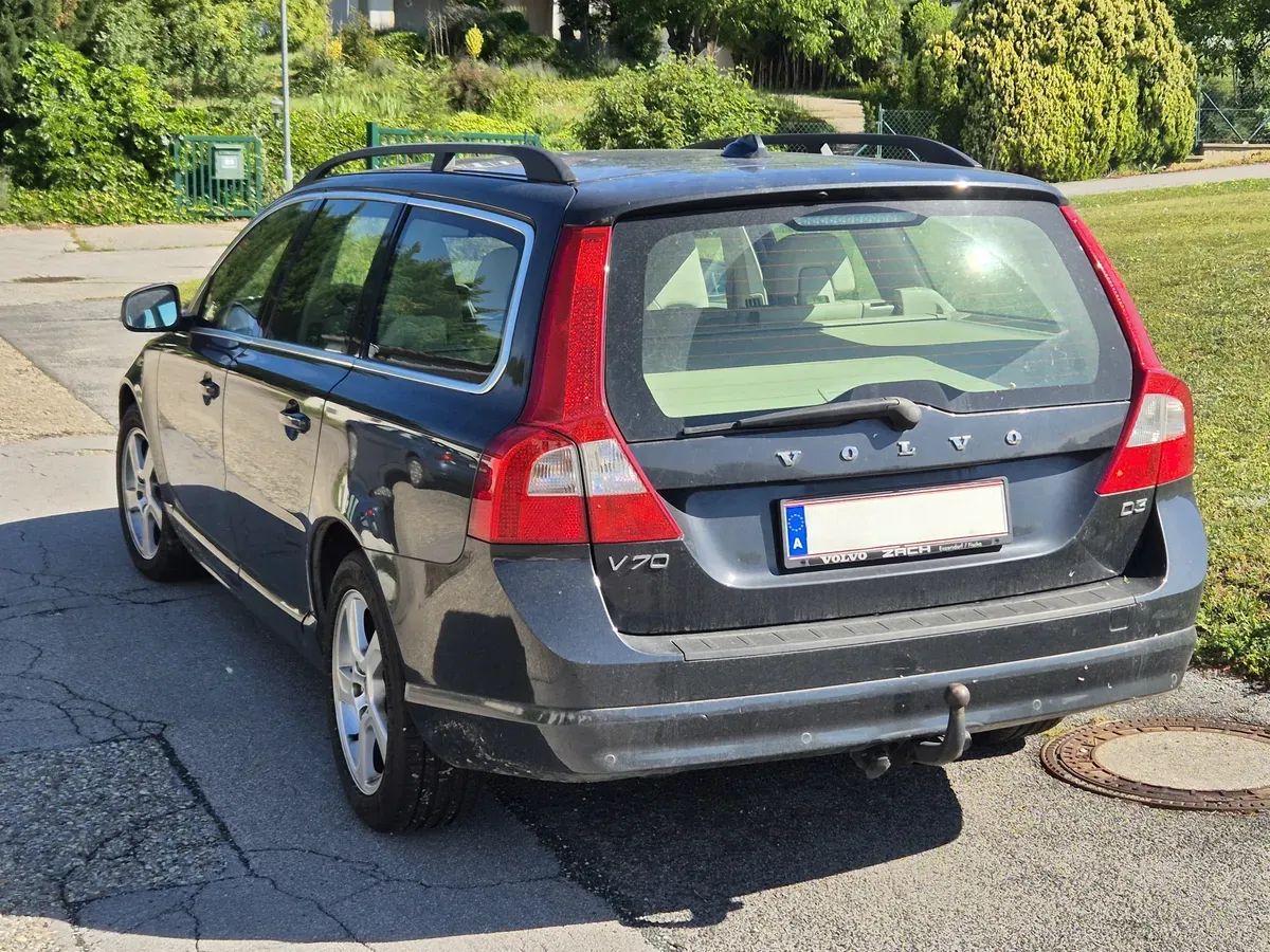 Volvo V70 2013 photo 2