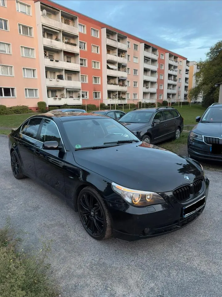 BMW E60 525I
