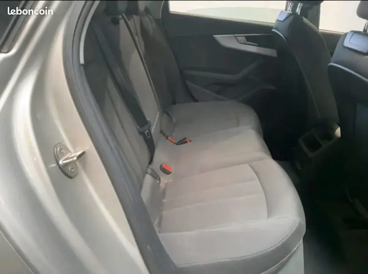 Audi A4 2017 photo 2