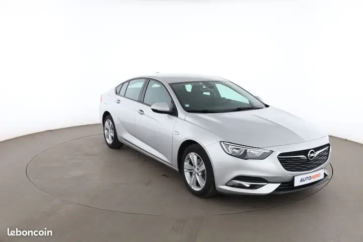 Opel Insignia 2018 photo 4