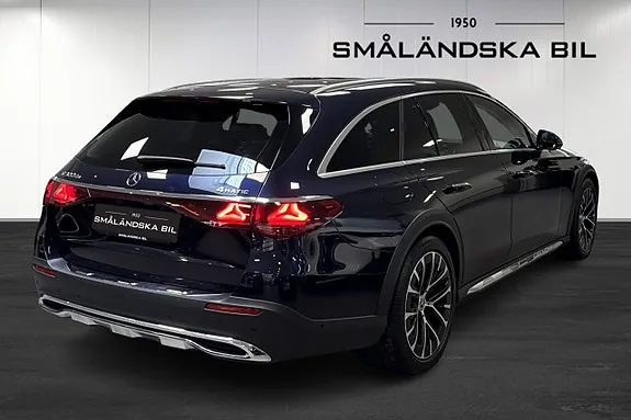 Mercedes-Benz E300 2024 photo 4