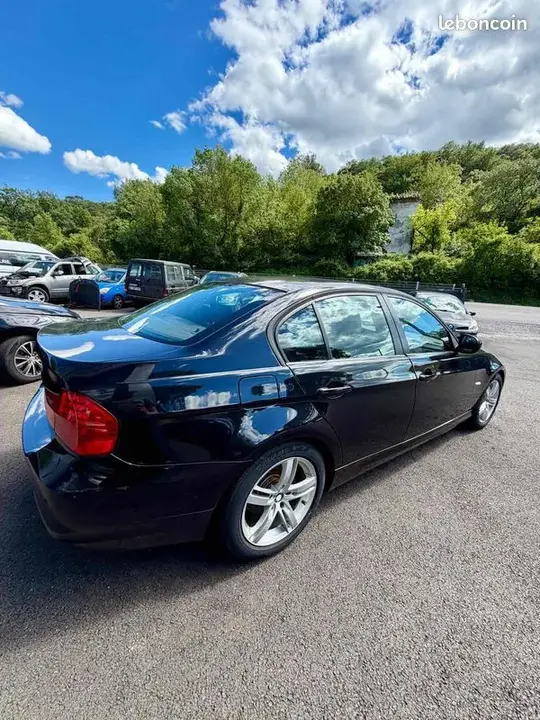 BMW Série 3 2009 photo 3