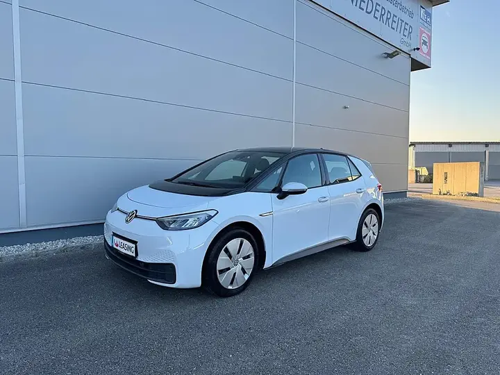 Volkswagen Id.3 2022 photo 3