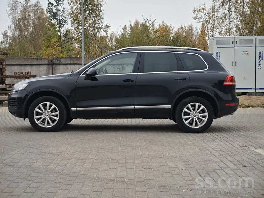 Volkswagen Touareg 2012 photo 3