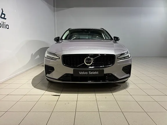 Volvo V60 2026 photo 2