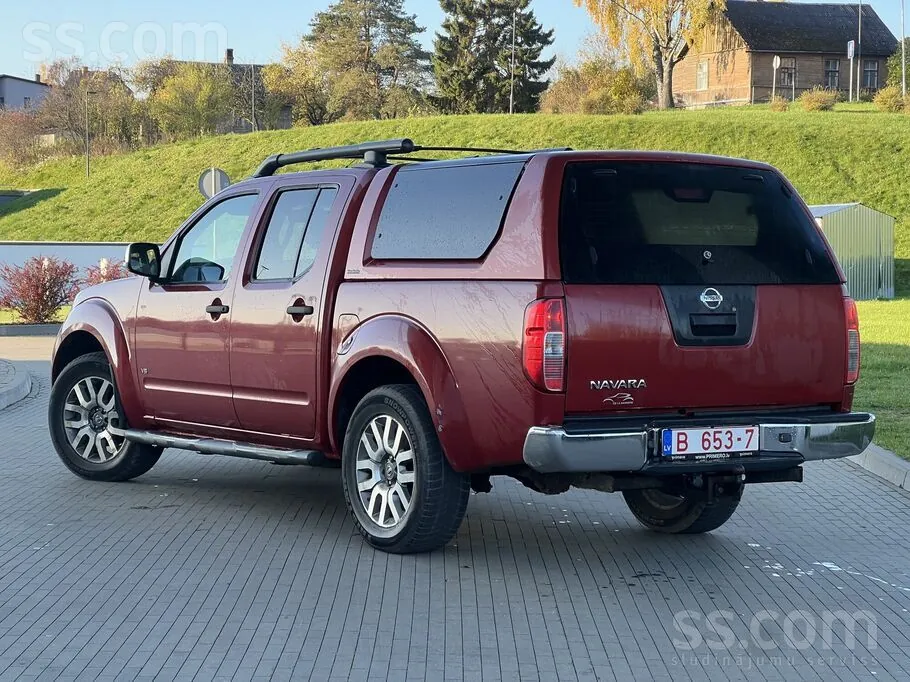 Nissan Navara 2012 photo 5