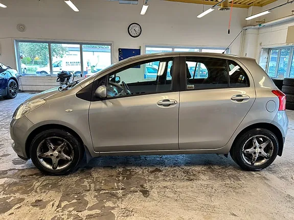 Toyota Yaris 2006 photo 3