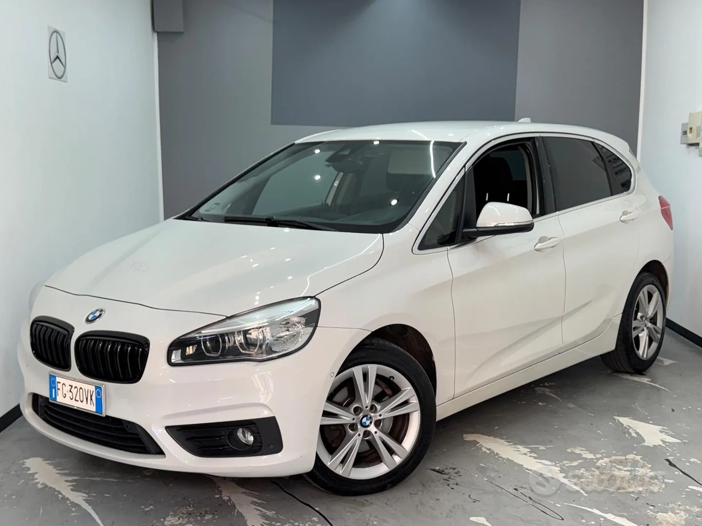 BMW 218D Active Tourer 2017 photo 3