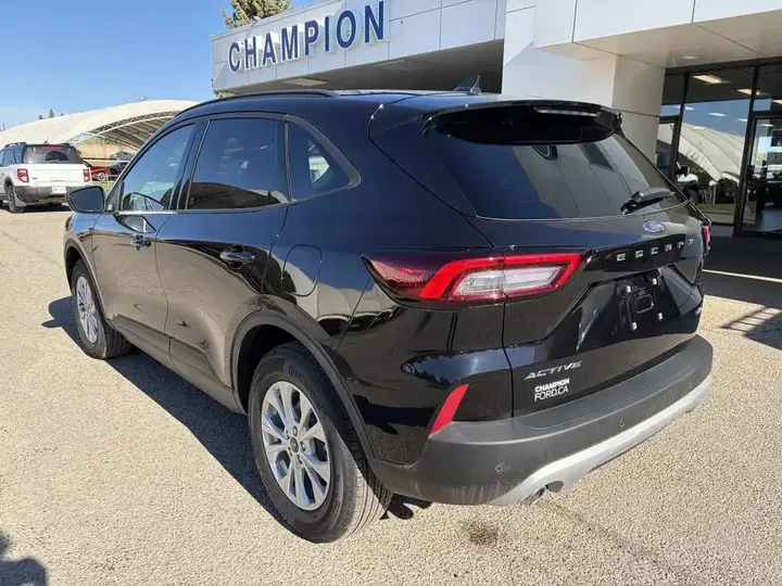 Ford Escape 2025 photo 4