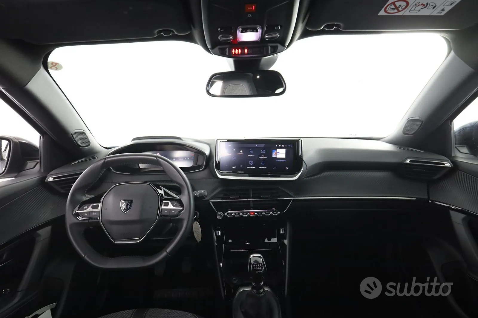 Peugeot 2008 2024 photo 3