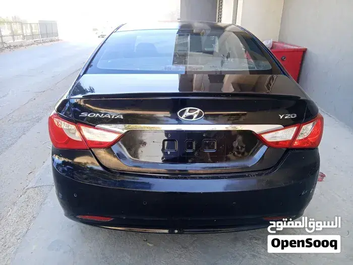 Hyundai Sonata 2011 photo 2