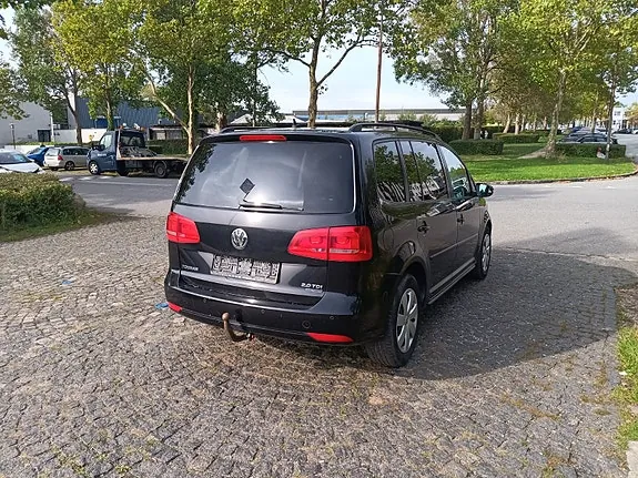 Volkswagen Touran 2015 photo 5