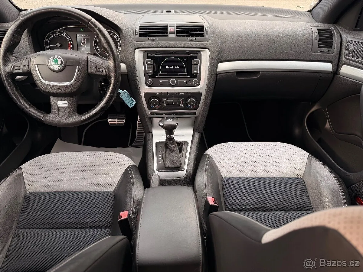 Skoda Octavia 2011 photo 3