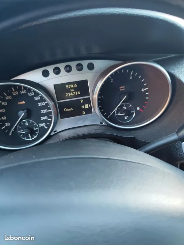 Mercedes-Benz R-Class 2008 photo 2
