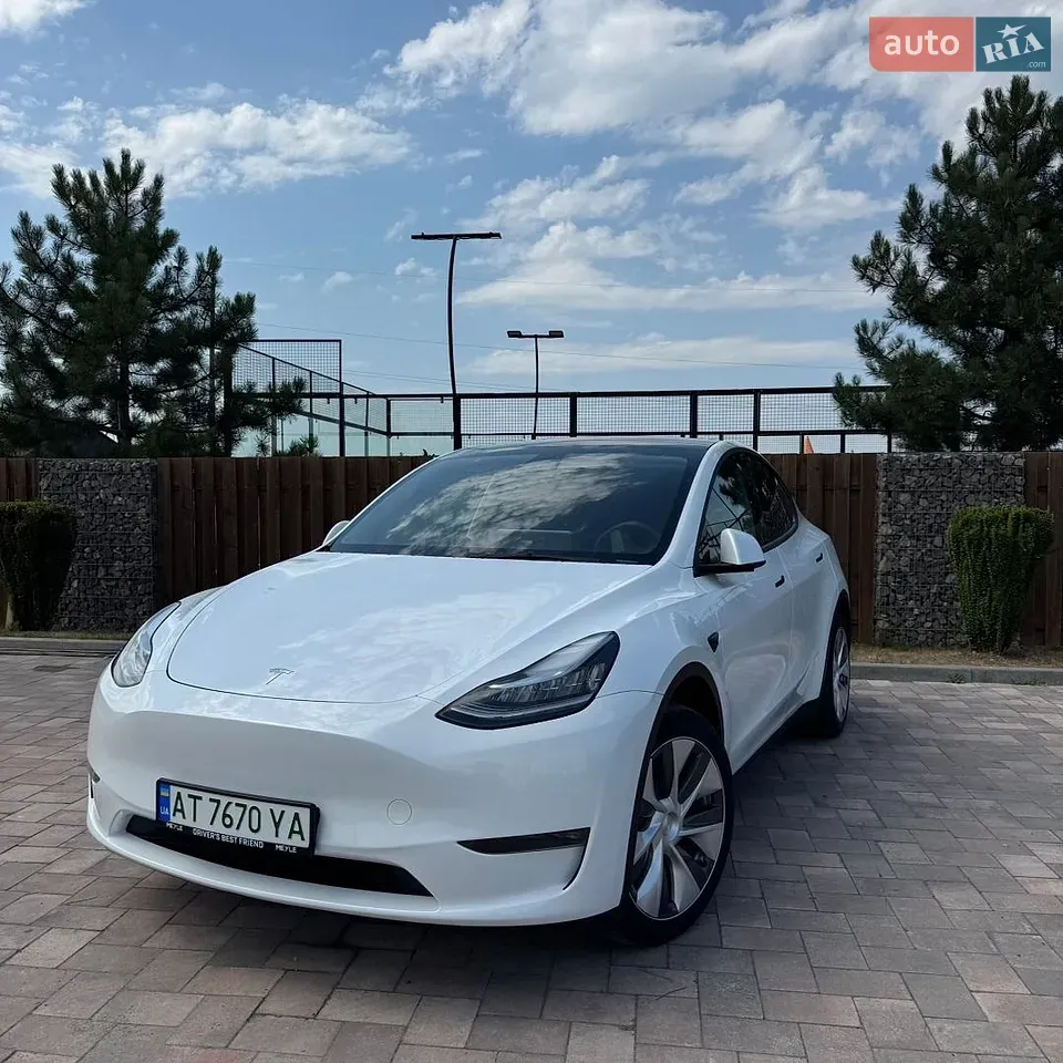 Tesla Model Y 2023 photo 5