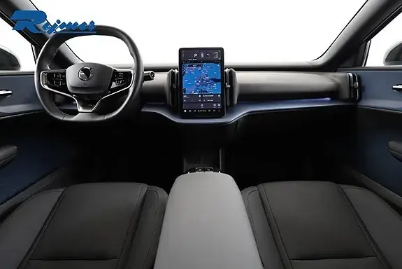 Volvo Ex30 2025 photo 2