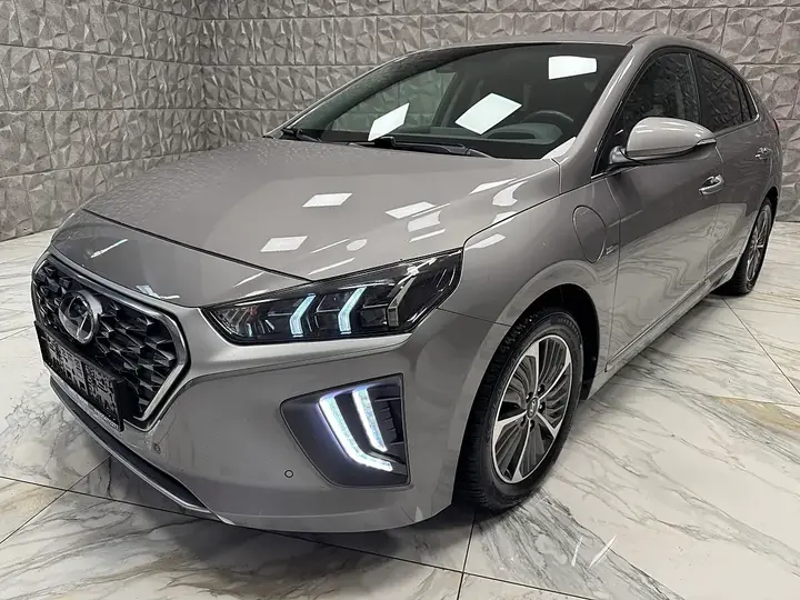 Hyundai Ioniq 2020 photo 3