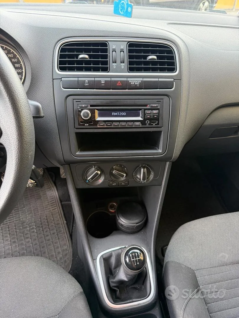 Volkswagen Polo 2013 photo 4