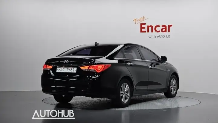 Hyundai Sonata 2013 photo 2