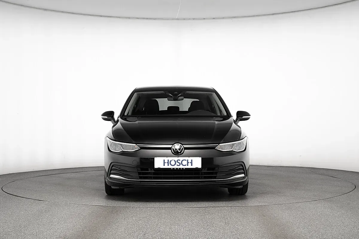 Volkswagen Golf 2024 photo 2