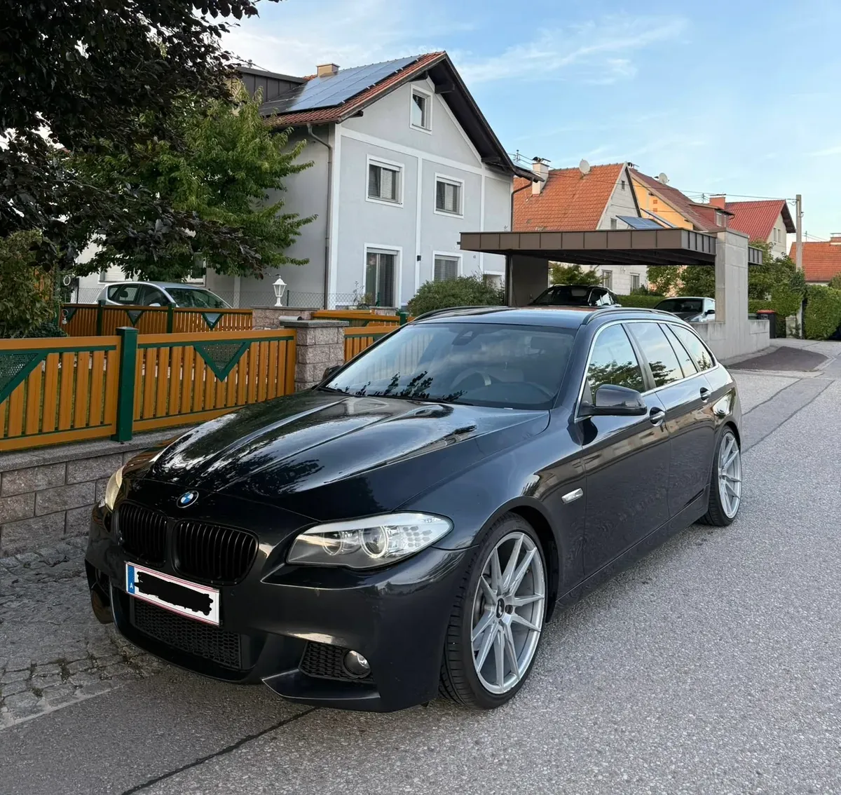 BMW 5 Series 2013 photo 2