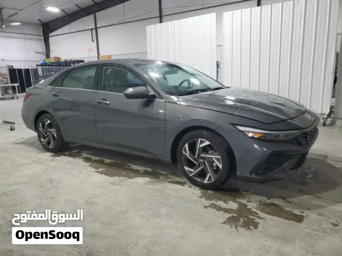 Hyundai Elantra 2025 photo 3