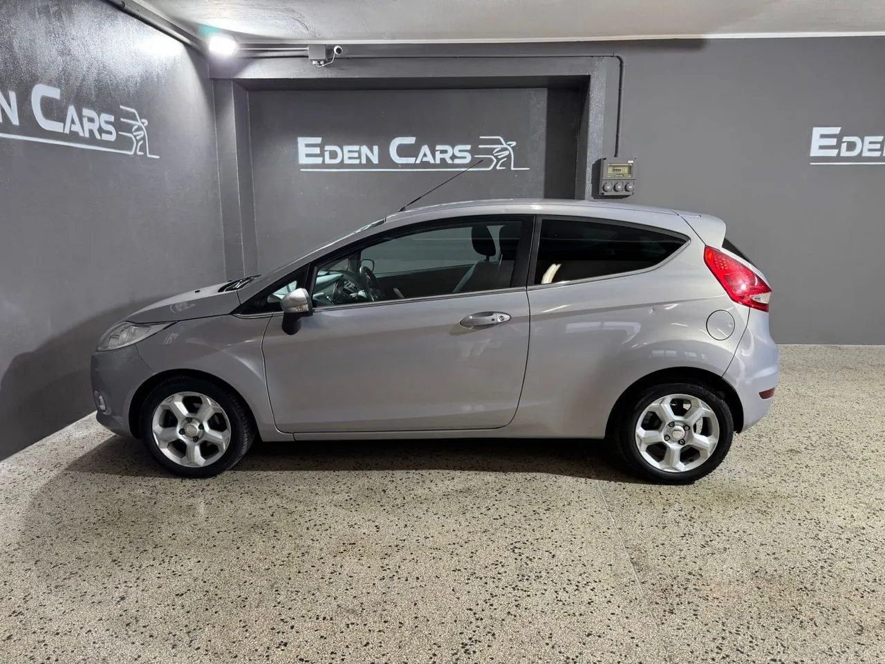 Ford Fiesta 2011 photo 5