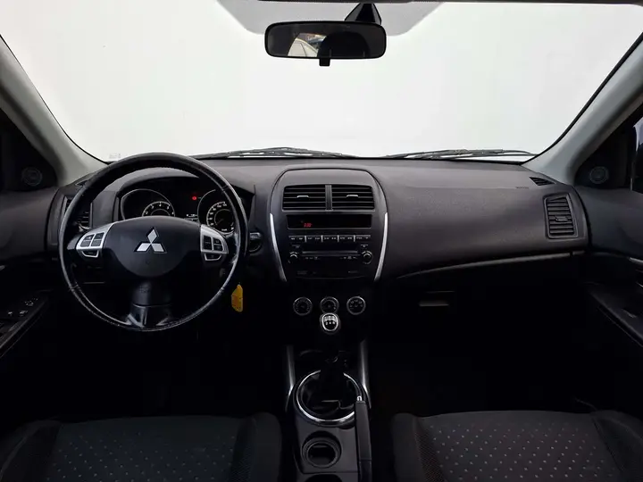 Mitsubishi Asx 2011 photo 4