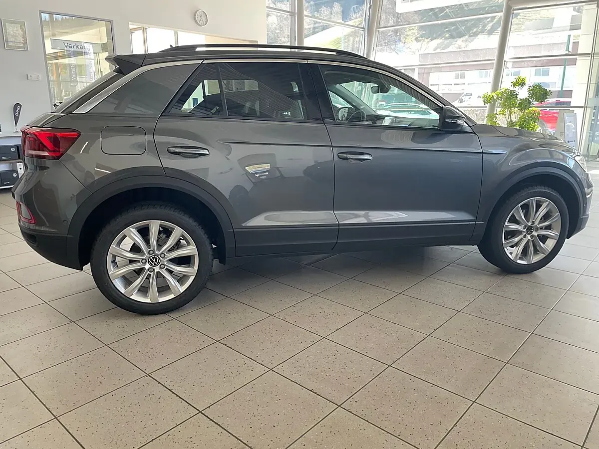 Volkswagen T-Roc 2026 photo 2