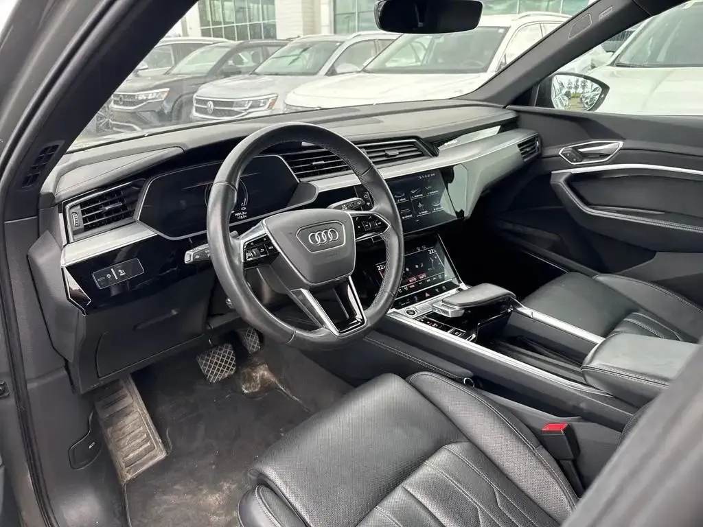Audi E-Tron 2022 photo 5
