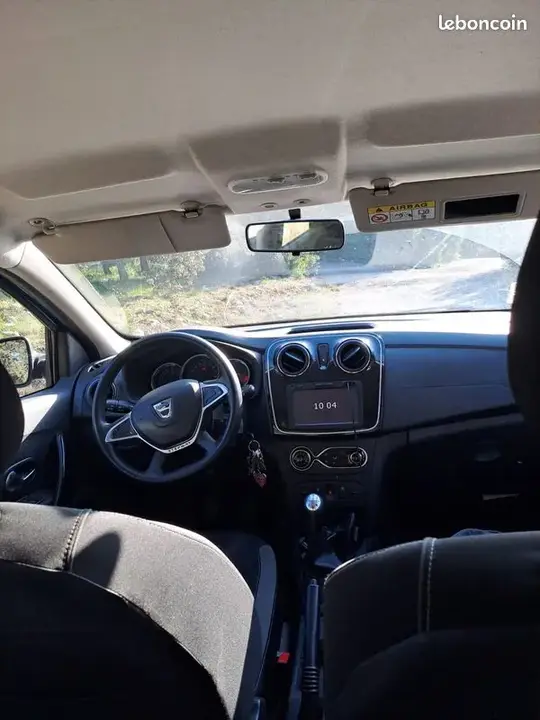 Dacia Sandero 2018 photo 3