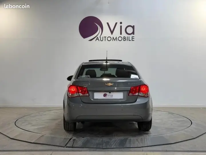 Chevrolet Cruze 2010 photo 4